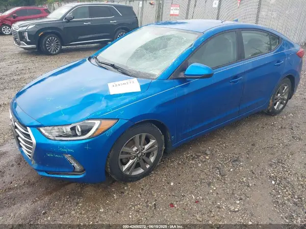 5NPD84LF3HH045112 2017 HYUNDAI ELANTRA - Image 2