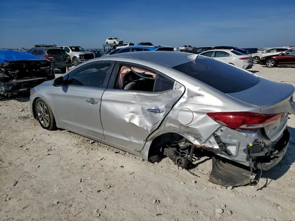 5NPD84LF3HH045398 2017 HYUNDAI ELANTRA - Image 2