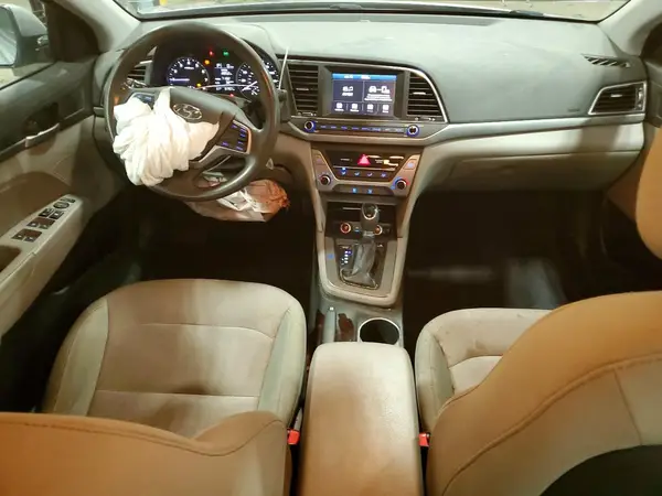 5NPD84LF3HH049810 2017 HYUNDAI ELANTRA - Image 8