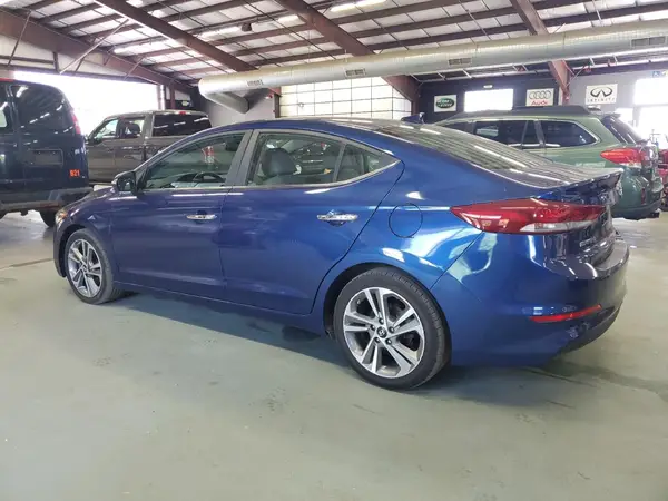 5NPD84LF3HH053064 2017 HYUNDAI ELANTRA - Image 2