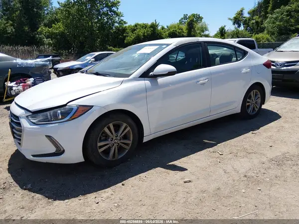 5NPD84LF3HH053310 2017 HYUNDAI ELANTRA - Image 2