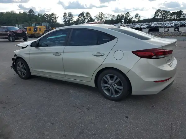 5NPD84LF3HH054957 2017 HYUNDAI ELANTRA - Image 2
