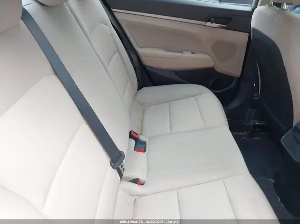 5NPD84LF3HH056739 2017 HYUNDAI ELANTRA - Image 8