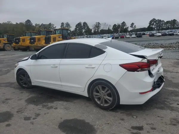 5NPD84LF3HH058880 2017 HYUNDAI ELANTRA - Image 2