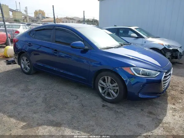 5NPD84LF3HH060256 2017 HYUNDAI ELANTRA - Image 1