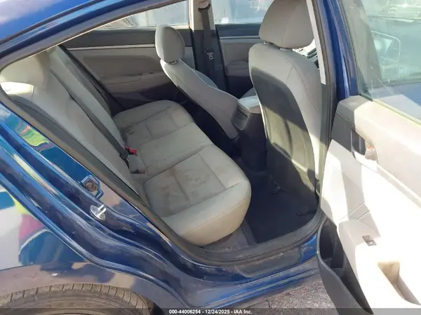 5NPD84LF3HH060967 2017 HYUNDAI ELANTRA - Image 8