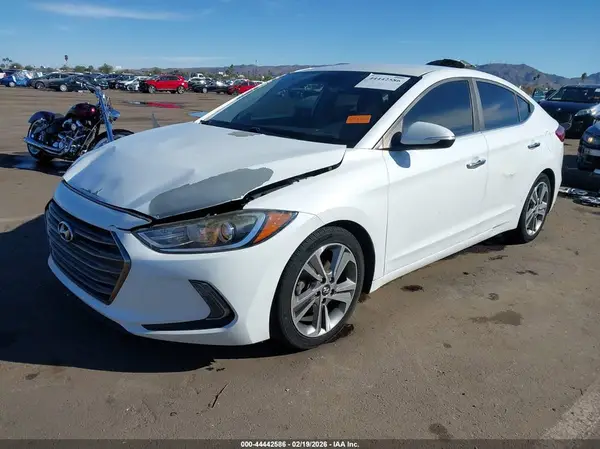 5NPD84LF3HH062153 2017 HYUNDAI ELANTRA - Image 2