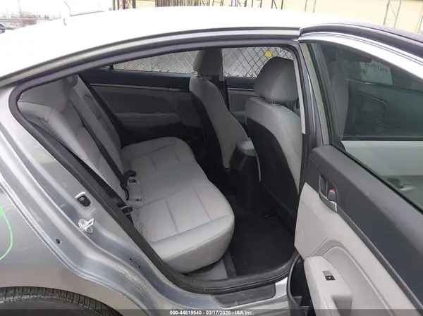 5NPD84LF3HH062900 2017 HYUNDAI ELANTRA - Image 8