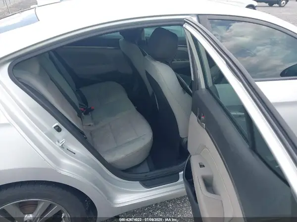 5NPD84LF3HH065067 2017 HYUNDAI ELANTRA - Image 8