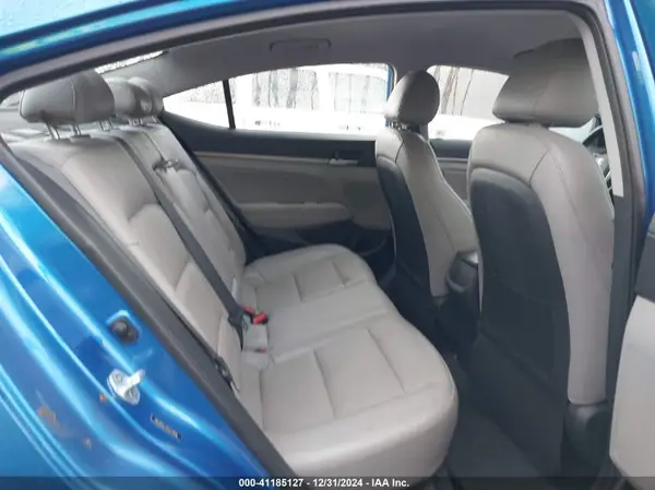5NPD84LF3HH072696 2017 HYUNDAI ELANTRA - Image 8