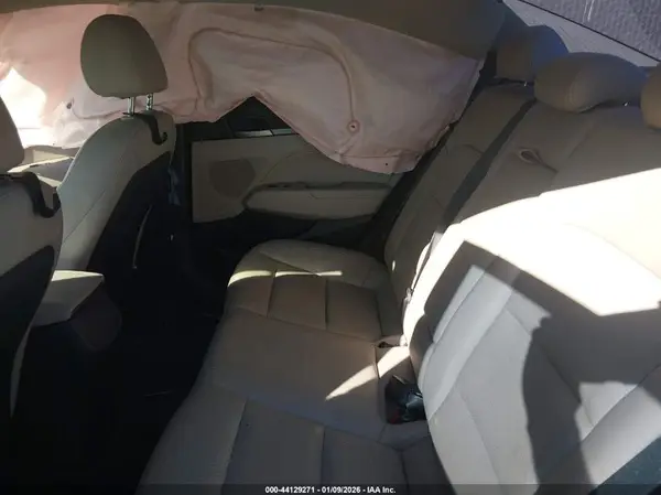 5NPD84LF3HH073704 2017 HYUNDAI ELANTRA - Image 8