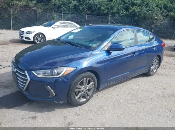 5NPD84LF3HH074318 2017 HYUNDAI ELANTRA - Image 2