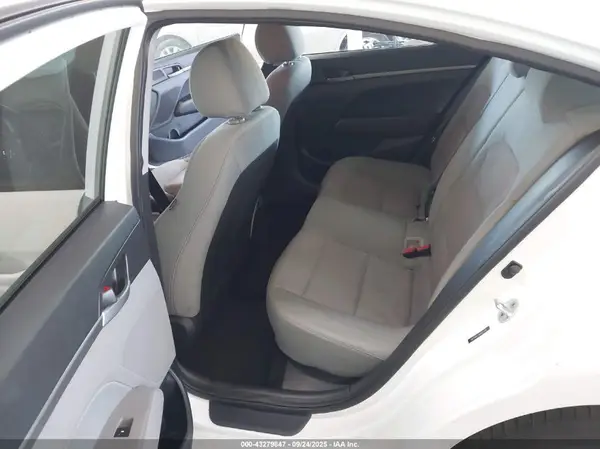 5NPD84LF3HH081348 2017 HYUNDAI ELANTRA - Image 8