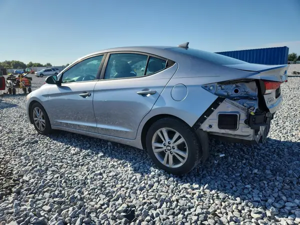 5NPD84LF3HH086517 2017 HYUNDAI ELANTRA - Image 2