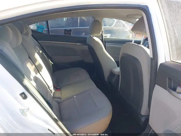 5NPD84LF3HH087067 2017 HYUNDAI ELANTRA - Image 8