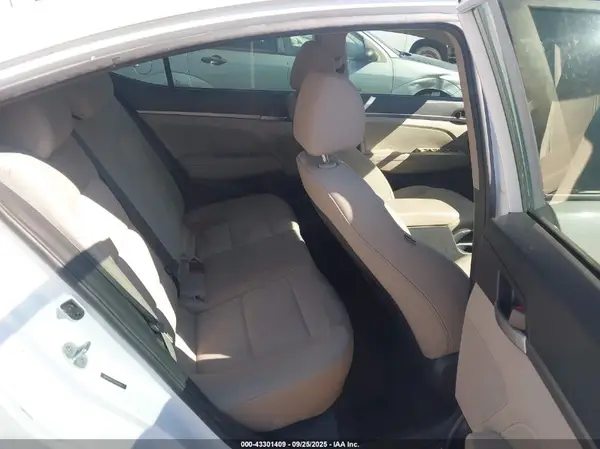 5NPD84LF3HH088977 2017 HYUNDAI ELANTRA - Image 8