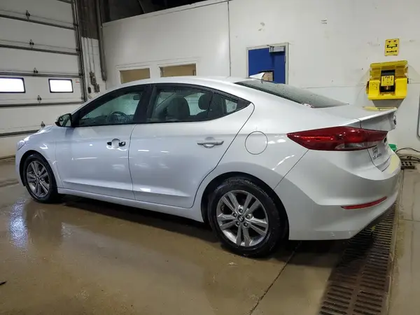 5NPD84LF3HH089319 2017 HYUNDAI ELANTRA - Image 2