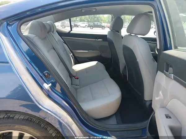 5NPD84LF3HH089823 2017 HYUNDAI ELANTRA - Image 8