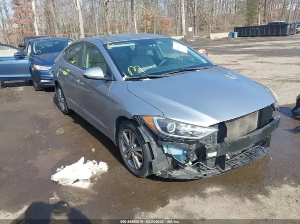 5NPD84LF3HH089868 2017 HYUNDAI ELANTRA - Image 1