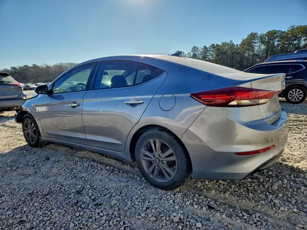 5NPD84LF3HH090339 2017 HYUNDAI ELANTRA - Image 2