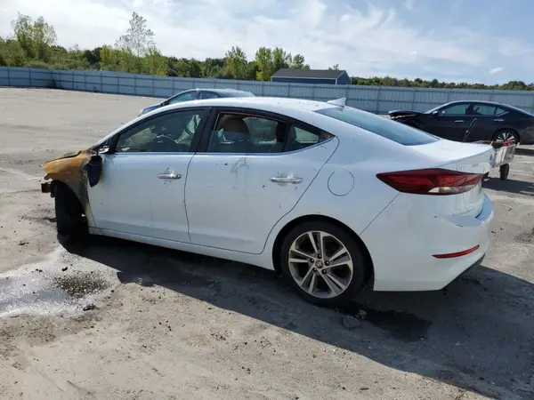 5NPD84LF3HH095573 2017 HYUNDAI ELANTRA - Image 2