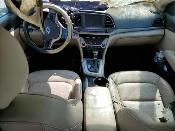5NPD84LF3HH095573 2017 HYUNDAI ELANTRA - Image 8