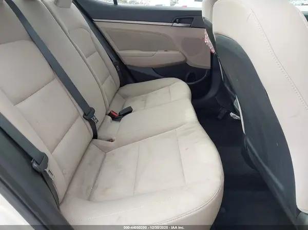 5NPD84LF3HH095606 2017 HYUNDAI ELANTRA - Image 8