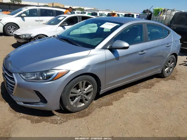 5NPD84LF3HH097338 2017 HYUNDAI ELANTRA - Image 2