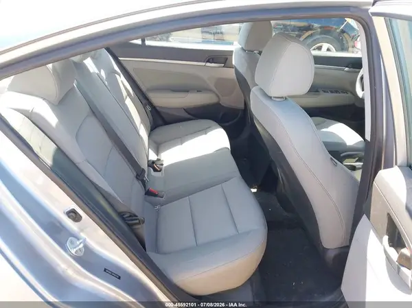 5NPD84LF3HH097338 2017 HYUNDAI ELANTRA - Image 8