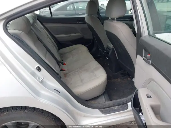 5NPD84LF3HH101131 2017 HYUNDAI ELANTRA - Image 8