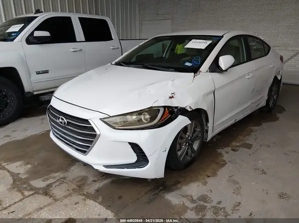 5NPD84LF3HH101548 2017 HYUNDAI ELANTRA - Image 2