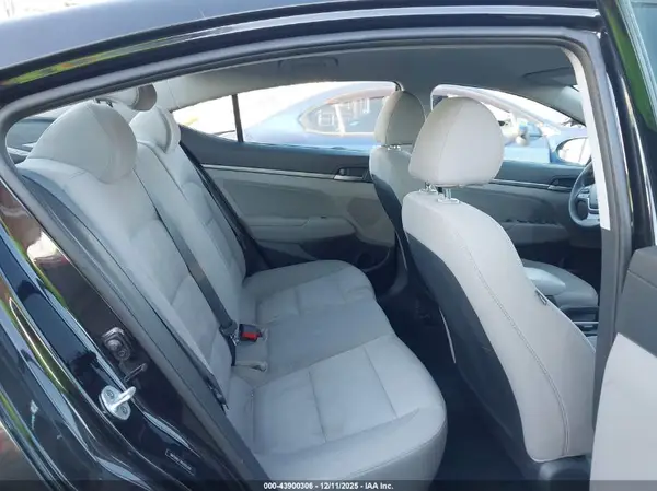 5NPD84LF3HH105308 2017 HYUNDAI ELANTRA - Image 8