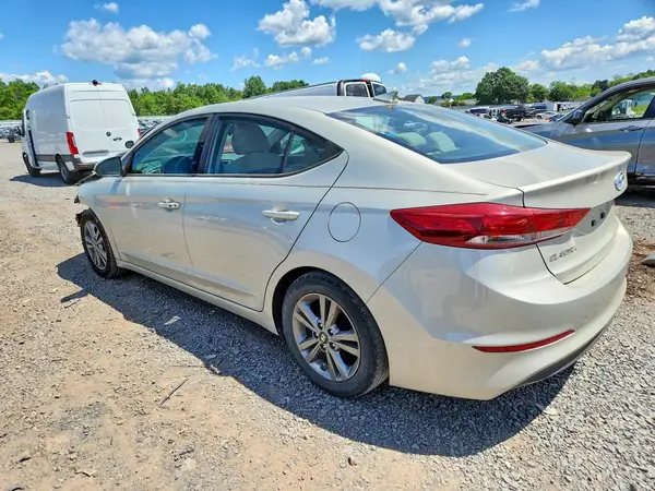 5NPD84LF3HH107138 2017 HYUNDAI ELANTRA - Image 2