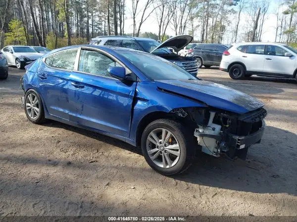 5NPD84LF3HH107429 2017 HYUNDAI ELANTRA - Image 1