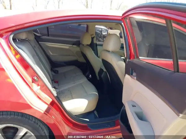 5NPD84LF3HH108094 2017 HYUNDAI ELANTRA - Image 8