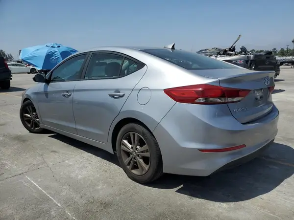 5NPD84LF3HH113537 2017 HYUNDAI ELANTRA - Image 2