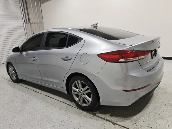 5NPD84LF3HH120147 2017 HYUNDAI ELANTRA - Image 2