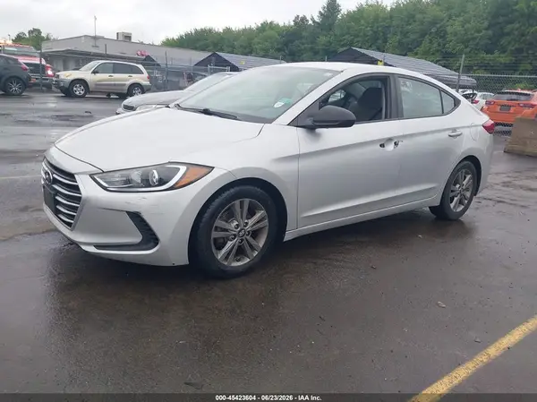 5NPD84LF3HH120648 2017 HYUNDAI ELANTRA - Image 2