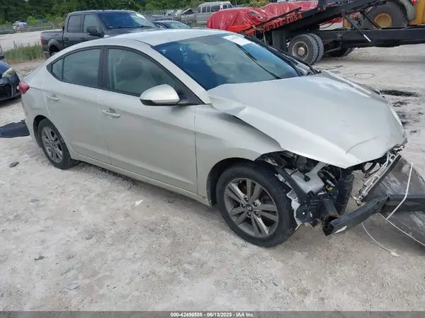 5NPD84LF3HH125137 2017 HYUNDAI ELANTRA - Image 1