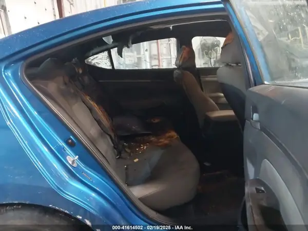 5NPD84LF3HH129186 2017 HYUNDAI ELANTRA - Image 8