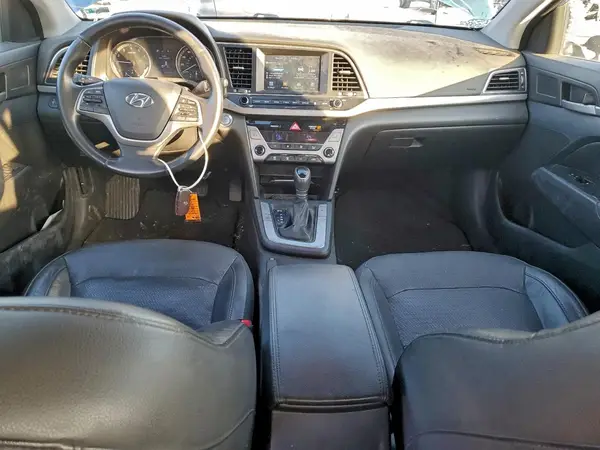 5NPD84LF3HH130256 2017 HYUNDAI ELANTRA - Image 8