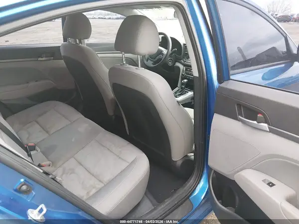 5NPD84LF3HH137594 2017 HYUNDAI ELANTRA - Image 8