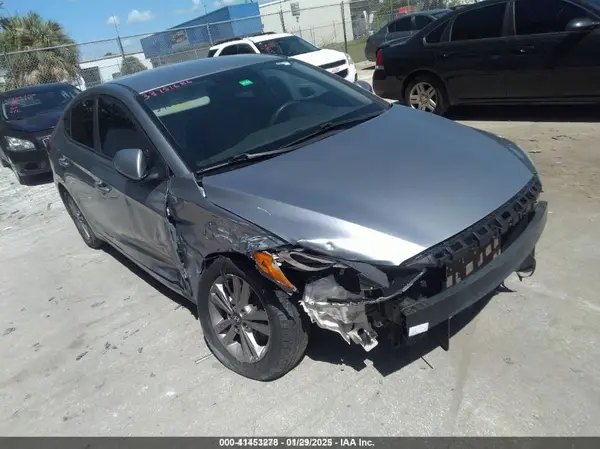 5NPD84LF3HH139331 2017 HYUNDAI ELANTRA - Image 1