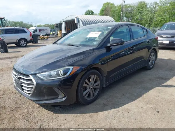 5NPD84LF3HH143332 2017 HYUNDAI ELANTRA - Image 2