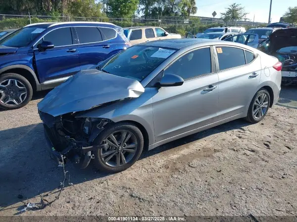 5NPD84LF3HH143976 2017 HYUNDAI ELANTRA - Image 2