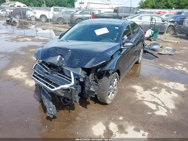 5NPD84LF3HH147011 2017 HYUNDAI ELANTRA - Image 2