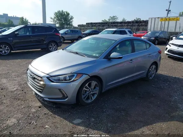 5NPD84LF3HH150975 2017 HYUNDAI ELANTRA - Image 2