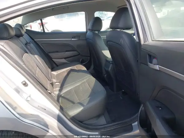 5NPD84LF3HH150975 2017 HYUNDAI ELANTRA - Image 8