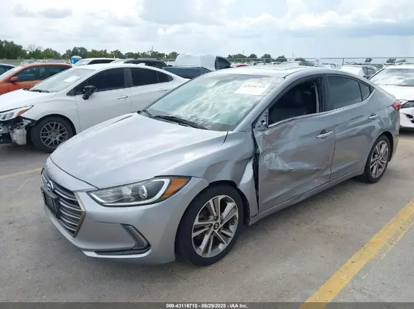 5NPD84LF3HH153939 2017 HYUNDAI ELANTRA - Image 2