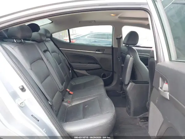 5NPD84LF3HH153939 2017 HYUNDAI ELANTRA - Image 8